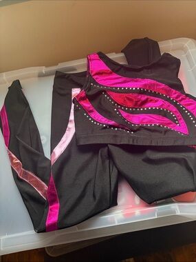 Black and Hot Pink Two-Piece Dance Set